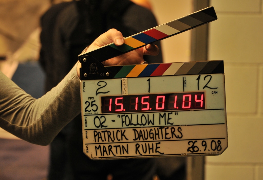 Film-Extras Needed Film-Extras Needed