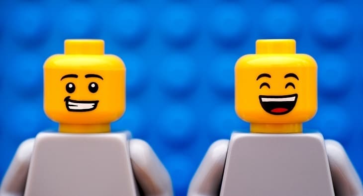 how to make money buying and selling legos