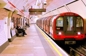 surprisingly well paid jobs