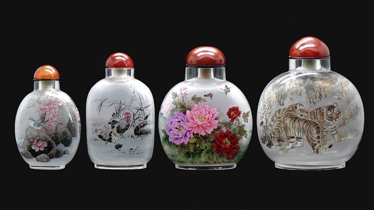 Make money collecting Chinese snuff bottles