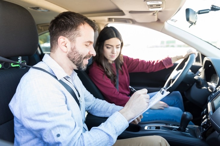 How to become a driving instructor