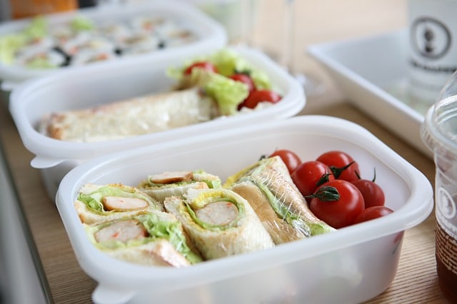 Plastic lunch boxes