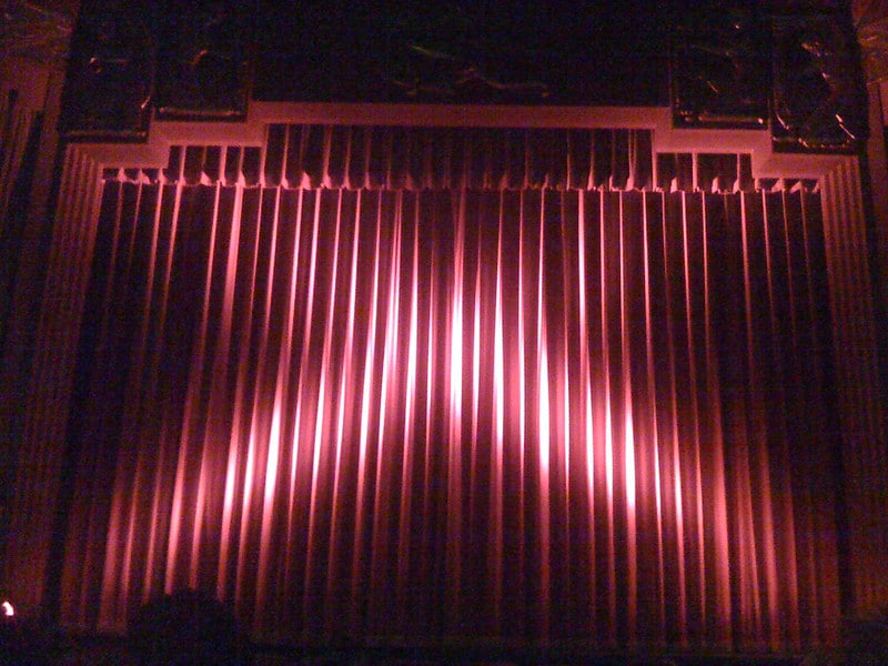 Closed theatre curtains
